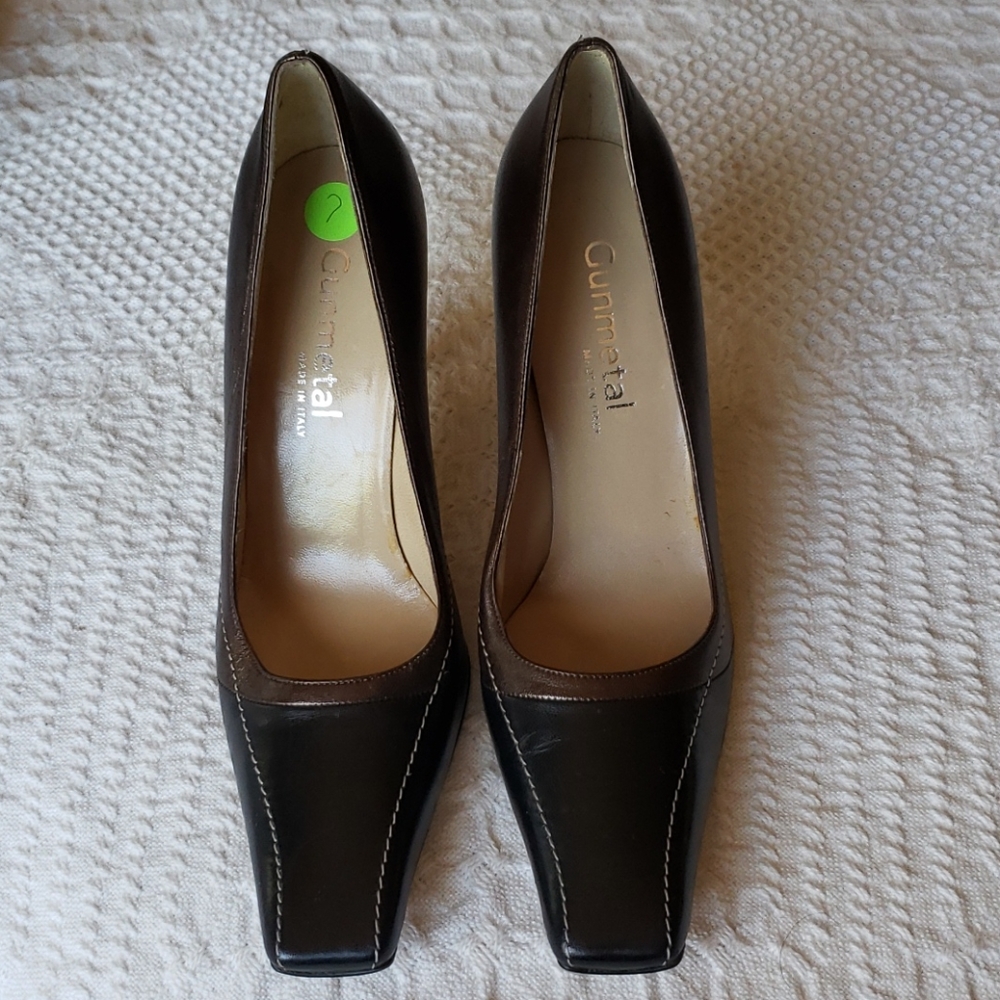 Gunmetal Black and Brown Leather Pumps